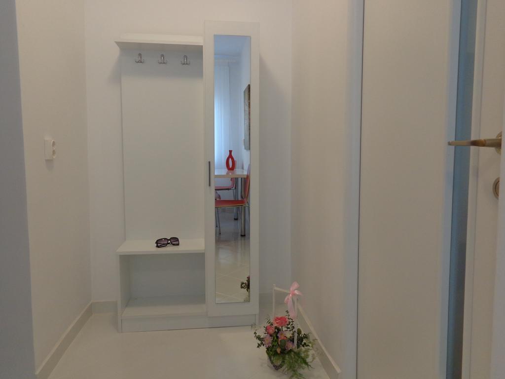 Olympus Apartment 알바루리아 외부 사진